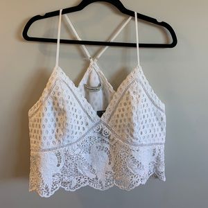 Abercrombie lace crop top NWT
